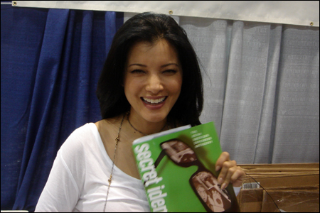 It's actress Kelly Hu who contributed the character Jia with superstar It's actress Kelly Hu who contributed the character Jia with superstar